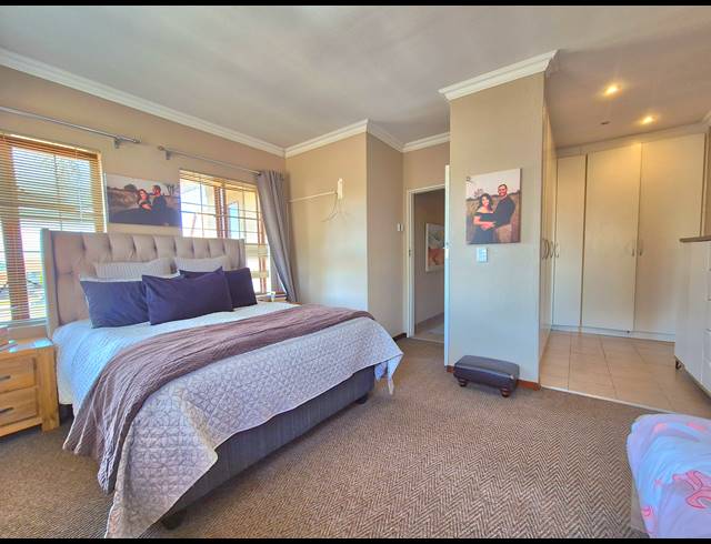 4 BEDROOM VILLA FOR SALE IN DALVIEW